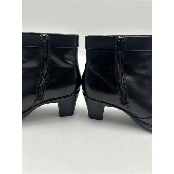 Clarks Bandables Black Leather Boots Bootie Women’s Size 7.5M - Picture 5 of 10